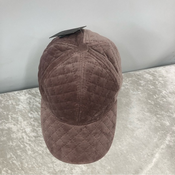 David and Young quilted velour baseball cap - Picture 1 of 9